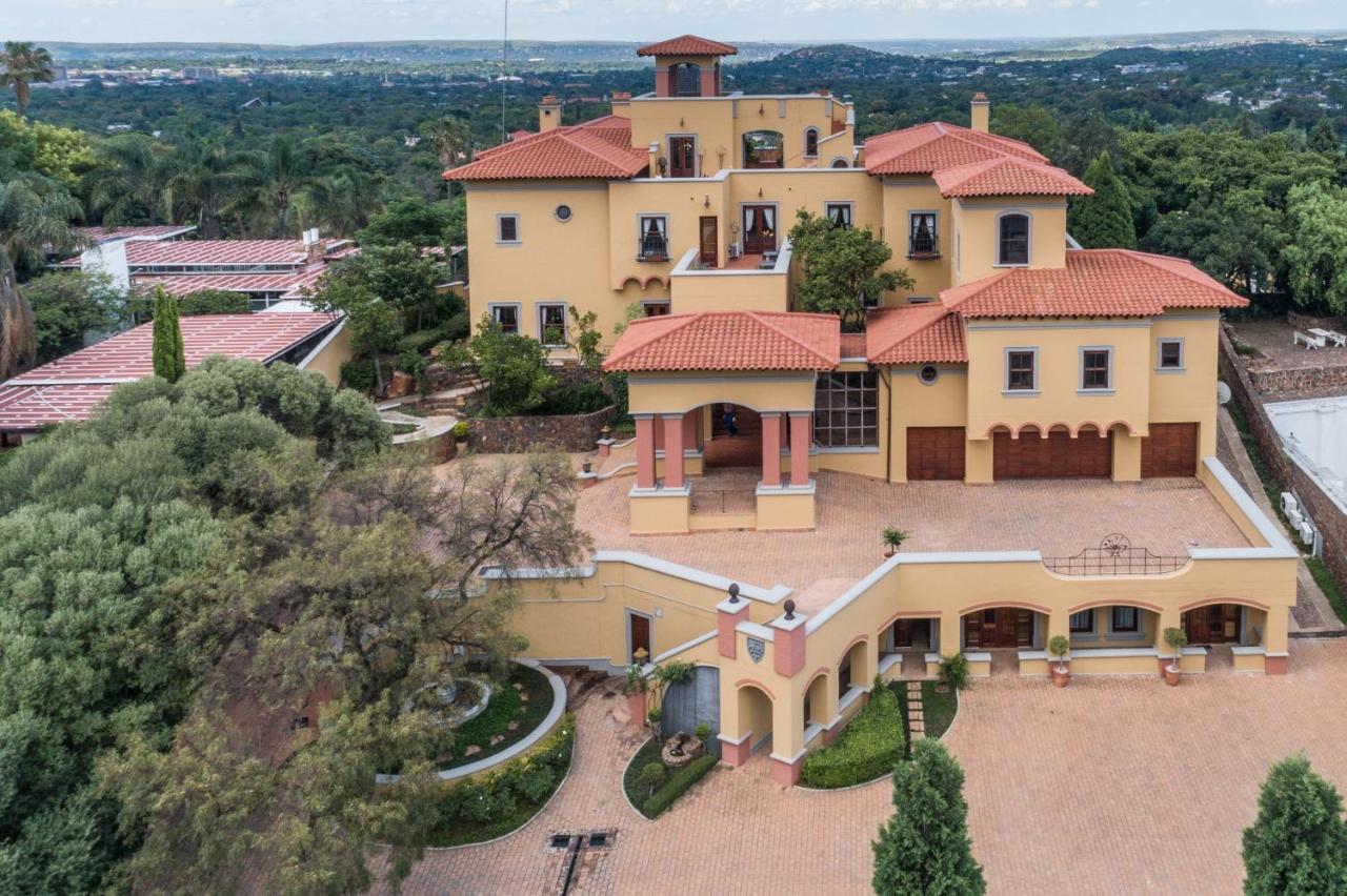 Hotel Castello Di Monte à Pretoria-Noord Extérieur photo