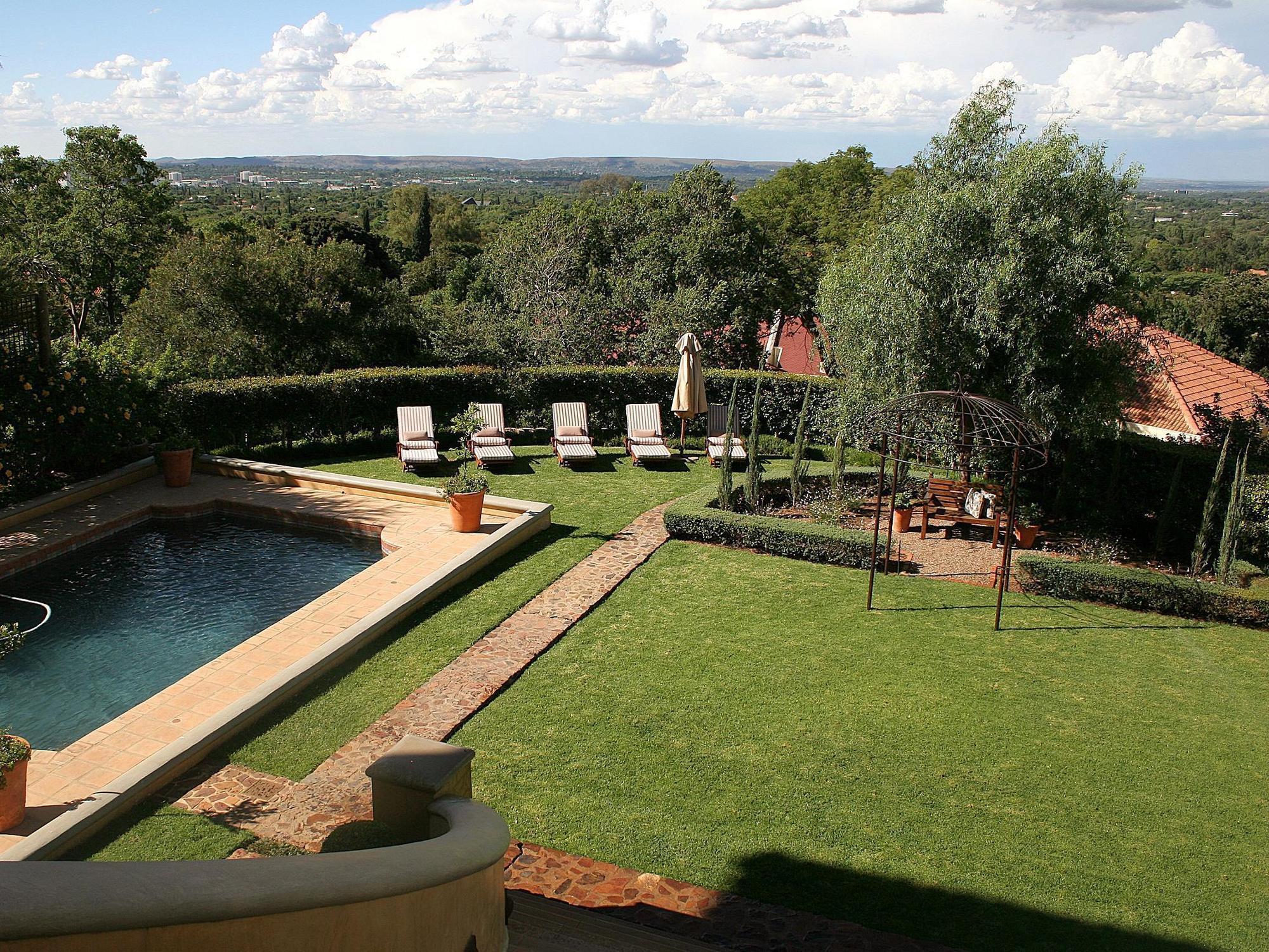 Hotel Castello Di Monte à Pretoria-Noord Extérieur photo